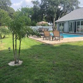 Beautiful pool home minutes from Anna Maria Island