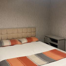 Workers Contractor friendly home long and short stays, hotel v destinácii Grimsby