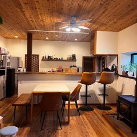 HAPPY MAGIC guesthouse, hotel di Tateyama
