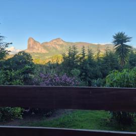Pedra Azul Chalé Clássico, hotel in Domingos Martins