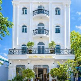 Nguyên Nhân Hotel