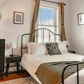 Studio in Little Italy