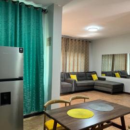Spacious one bedroom Bangalow -8E3, Hotel in Kampala