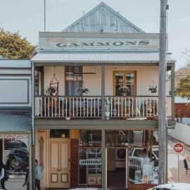 Historic Gammons Stunning Balcony Views Central