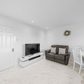 Bruce Road 3 Bedroom Apartment - Glenrothes, Fife, hotel di Glenrothes