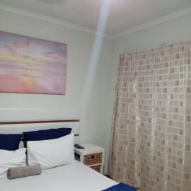 Hlalanathi Lodges - 25 North Drive Margate, хотел в Маргат