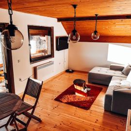 ar ume Forest Charm, hotel a Timotijevići