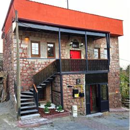 MiNKA HOUSE, hotel in Hisarcık