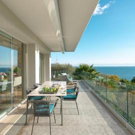 Villa Panorama with wonderful lake view and service car