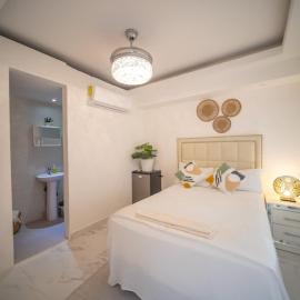 Room in Sosua center with Outdoor Jacuzzi, hotel a Sosúa