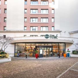 B&B HOME Rueil-Malmaison Gare, מלון ברואי-מלמזון