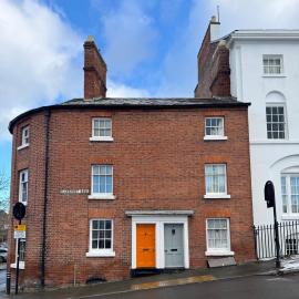 Charming 2 Bed House in Central Shrewsbury, hotel in Shrewsbury