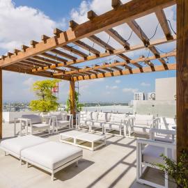 Luxury City Center Condo, Roof Top Jacuzzi