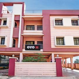 Hotel O Samrudhi Residency, hotel em Jānla
