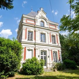 Echappée royale, hotel in Saint-Benoît-la-Forêt