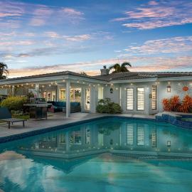 luxurious, largepool, wateraccess, outdoor living