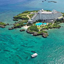 ANA InterContinental Manza Beach Resort by IHG, hotel in Onna