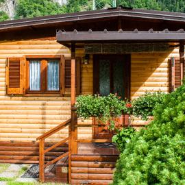 Villaggio Turistico Camping Cervino – hotel w mieście Antey-Saint-André