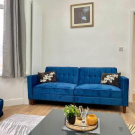 Brynglas M4 Gateway - 4 BDR Business Family 20 pct Off