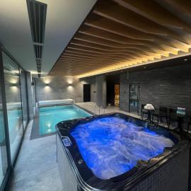 Czarna Chata Beach & SPA, hotell i Klimkówka