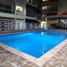 Apartamento con piscina y parking en Santo Domingo, Hotel in Juan López