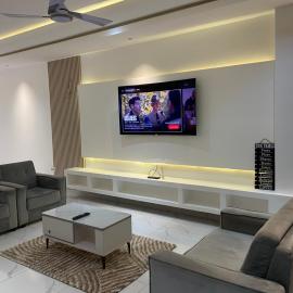 1BR Ultra Modern Apartment in Gbawe, hotel v destinaci Gbawe