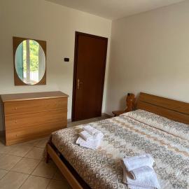 A B House 6 Rustic Holiday Apartment in Casto