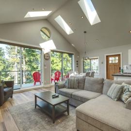 Oceanfront & Amazing Views - Pet Friendly - 2bdrm