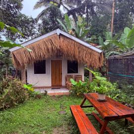 Cabin in a Family Farm Homestay