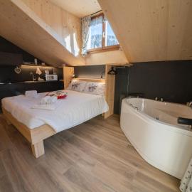 Appartamenti Casa Sabry, hotel in San Nicolò di Comelico