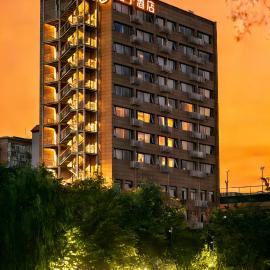 Orange Hotel Beijing Yansha Landmark River
