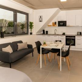 Stylish apartment in Bedburg Hau - 3 single beds, hotel em Hau
