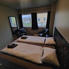 Gjøa Motell, hotel u gradu Rosendal