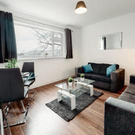 K Suites - Station Road 13, hotelli kohteessa Hinckley