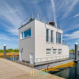 Schwimmendes Haus An Bord 1 - Haustiere Willkommen、オルペニッツのホテル