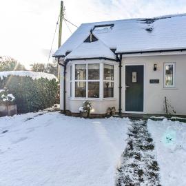 Finest Retreats - Cedar Tree Cottage