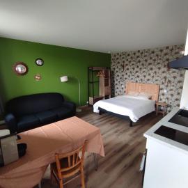 Le chouette studio, Hotel in Châteauthébaud