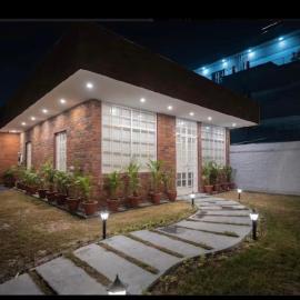 The carmine house-Private 4 BHk luxury retreat in sector 132, Noida