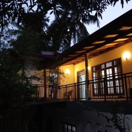 FeelATHome STAY - Near sinharajaya, hotel in Kiriwalagama