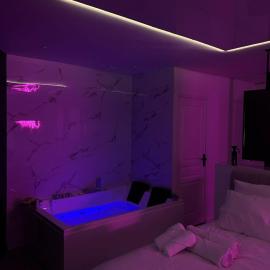 Cosy Love Room, hotel a Le Plessis-Belleville