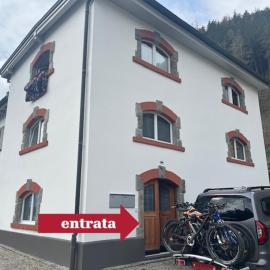 Casa San Pieru 2, hotel in Poschiavo