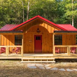 Creeksong- Firepit, WiFi, Creek View, Hiking, hotel Camptonban
