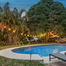 4 Bed Private Home with Pool, 7 Min to Beach and Golf