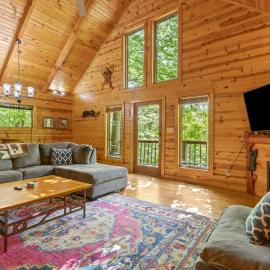 Beary Secluded- No Pet Fee, Hot Tub, Firepit, WiFi, готель у місті Slade