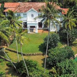 Villa de Zoysa Yoga, Wellness & Waves