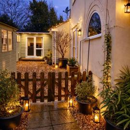 Private Annexe, Nr Celtic Manor & Cwmbran, Parking
