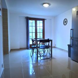 Appartement Villeneuve - proche Blaye, hotel a Villeneuve-de-Blaye