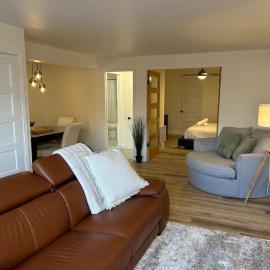 Comfort Loft, New, For Both of You, Super Host, hotel di Lévis