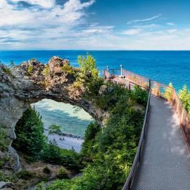 Above Mustang Condos, hotel a Mackinac Island