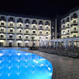 Topaz Hotel, hótel í San Pawl il-Baħar